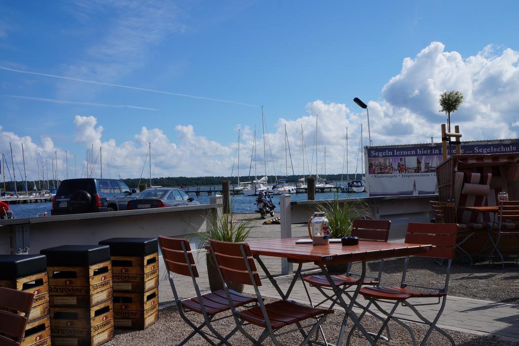Hotel- & Ferienanlage Kapitaens-Haeuser Breege Exterior photo